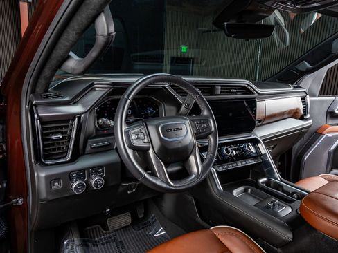 Used 2024 GMC Sierra 2500 Denali Ultimate image 17