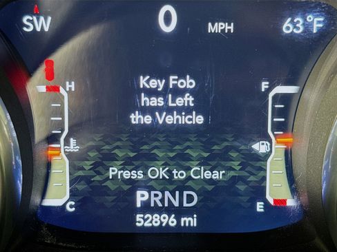 Used 2018 Jeep Wrangler Unlimited Sahara w/ Uconnect 4C Nav & Sound Group image 15