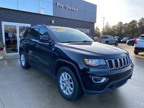 Certified 2021 Jeep Grand Cherokee Laredo image 1