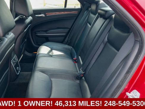 Used 2014 Chrysler 300 AWD w/ Driver Convenience Group image 13