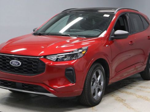 Certified 2023 Ford Escape ST-Line w/ Tech Pack #1 image 7