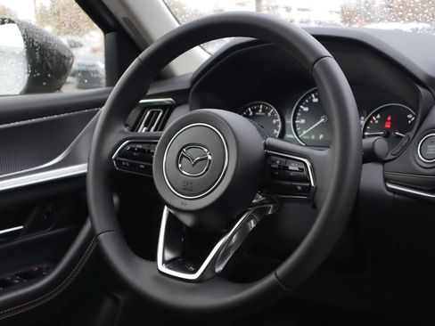 Certified 2025 MAZDA CX-70 3.3 Turbo w/ Preferred Package image 15