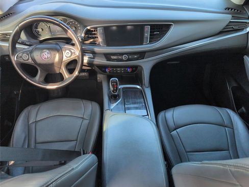 Used 2020 Buick Enclave Essence image 30