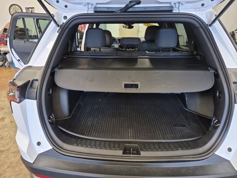 Used 2026 Chevrolet Equinox LT w/ Safety and Technology Package image 17