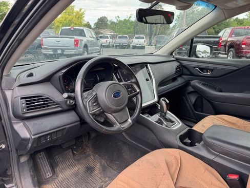 Used 2021 Subaru Outback Premium AWD/4WD image 11