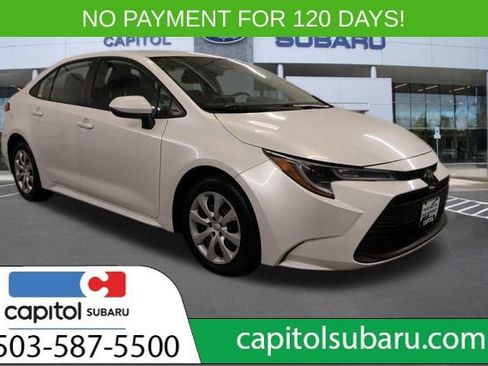 Used 2023 Toyota Corolla LE image 1