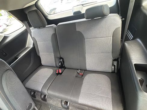 Used 2019 Chevrolet Traverse LT w/ LPO, Floor Liner Package AWD/4WD image 16