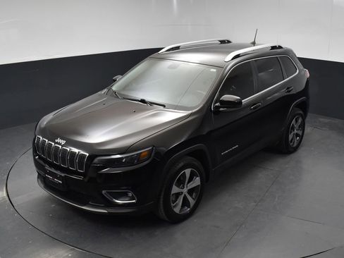 Used 2019 Jeep Cherokee Limited image 35