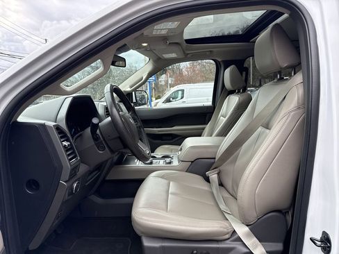Used 2021 Ford Expedition XLT AWD/4WD image 17