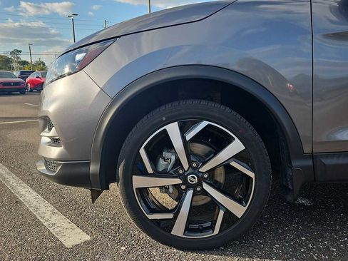 Used 2022 Nissan Rogue Sport SL image 18