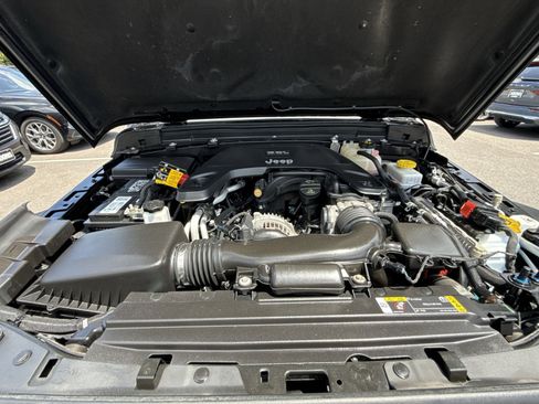 Used 2021 Jeep Wrangler Unlimited Sport AWD/4WD image 27