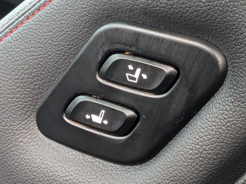 Used 2023 Genesis G70 2.0T w/ Sport Prestige Package RWD image 16