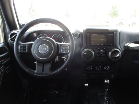 Used 2014 Jeep Wrangler Unlimited Sport w/ Quick Order Package 24S AWD/4WD image 15