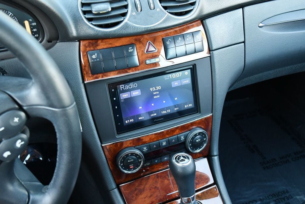 Used 2005 Mercedes-Benz CLK 500 Cabriolet image 13