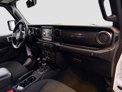 Used 2022 Jeep Gladiator Sport image 29