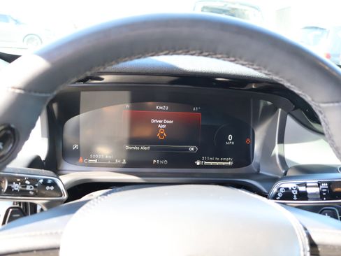 Used 2022 Lincoln Aviator AWD w/ Premium Package image 32