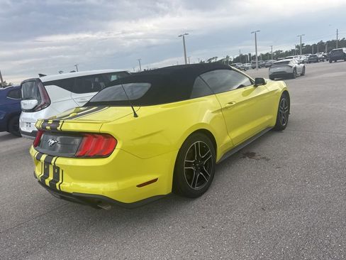 Used 2021 Ford Mustang Premium RWD image 5