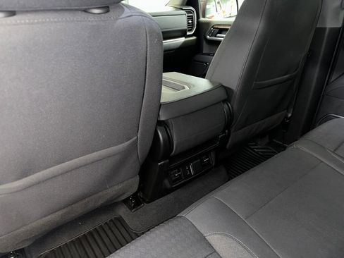 Used 2023 GMC Sierra 1500 Elevation image 19