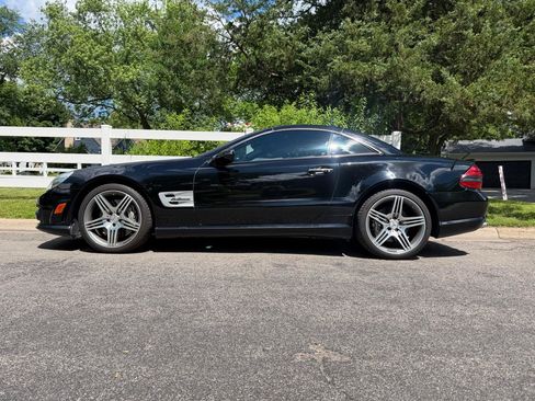 Used 2011 Mercedes-Benz SL 63 AMG image 9