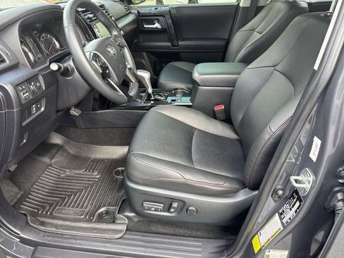 Used 2024 Toyota 4Runner TRD Off-Road Premium w/ Moonroof Package AWD/4WD image 10