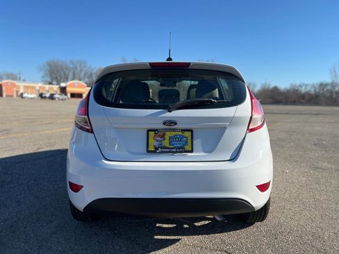 Used 2015 Ford Fiesta SE image 6