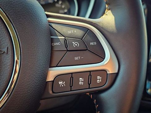 Certified 2021 Jeep Compass Limited AWD/4WD image 19