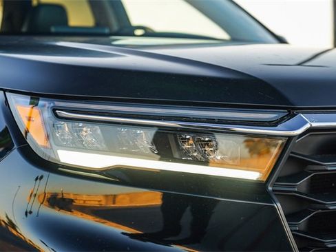 Used 2023 Honda Pilot EX-L image 4