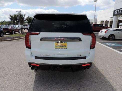 Certified 2024 GMC Yukon XL AT4 AWD/4WD image 6