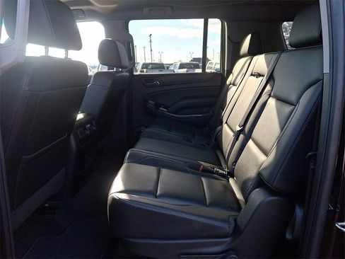 Certified 2018 GMC Yukon XL SLT image 10