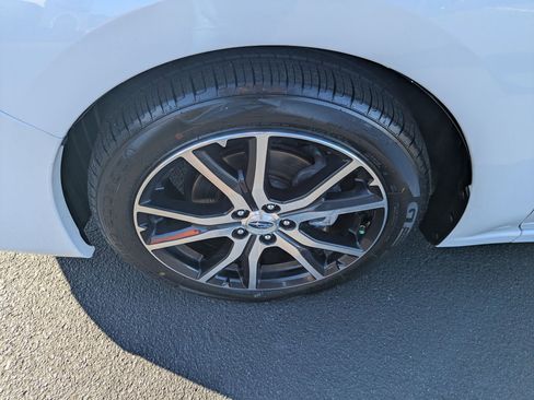 Used 2018 Subaru Impreza 2.0i Limited image 9