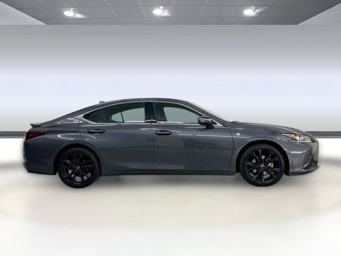 Certified 2022 Lexus ES 350 F Sport w/ Accessory Package FWD image 8