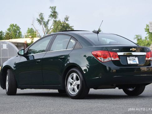 Used 2015 Chevrolet Cruze LT w/ Sun And Sound Package FWD image 7