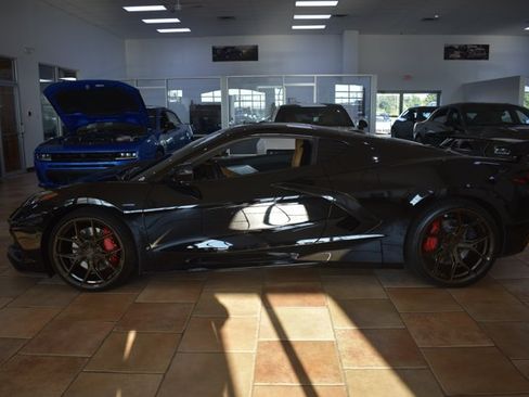 Used 2021 Chevrolet Corvette Stingray Premium Cpe w/ Z51 Performance Package RWD image 7