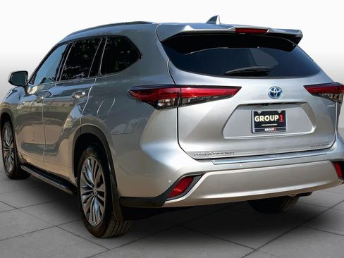 Used 2020 Toyota Highlander Platinum AWD/4WD image 29