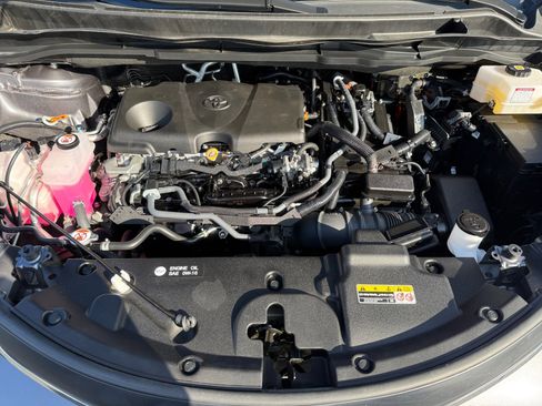 Used 2025 Toyota Sienna XLE image 20