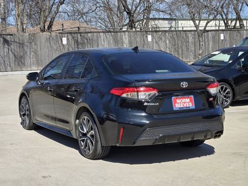 Used 2022 Toyota Corolla SE image 3