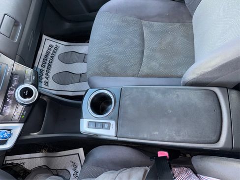 Used 2012 Toyota Prius V Three FWD image 20