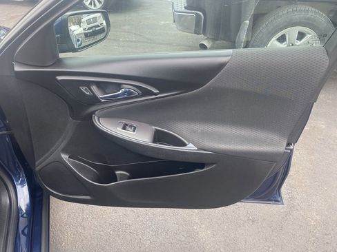 Used 2020 Chevrolet Malibu LT image 24