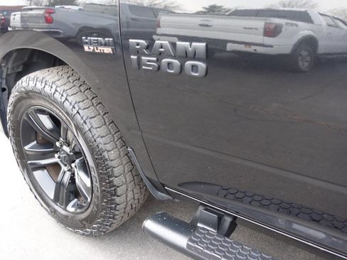 Used 2018 RAM 1500 Sport w/ Sport Premium Group image 13