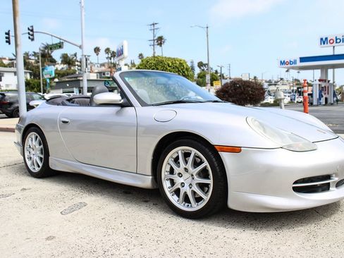Used 2000 Porsche 911 Carrera 4 AWD/4WD image 8