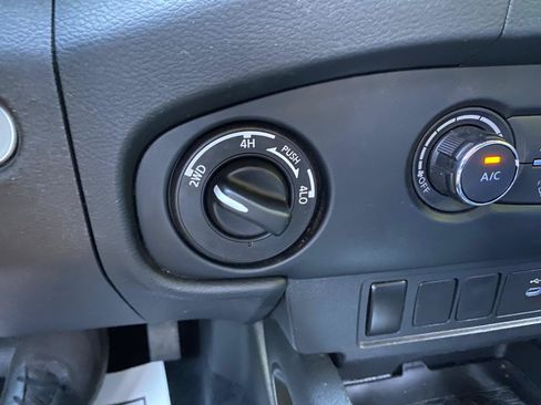 Used 2022 Nissan Frontier S AWD/4WD image 61