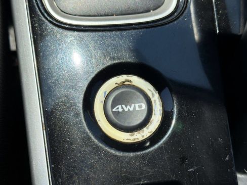 Used 2018 Mitsubishi Outlander ES AWD/4WD image 17