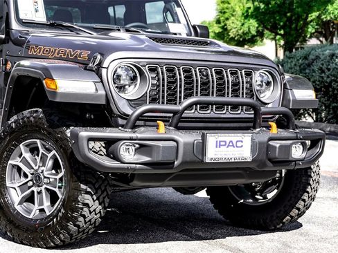 New 2025 Jeep Gladiator Mojave w/ Dual Top Group image 3