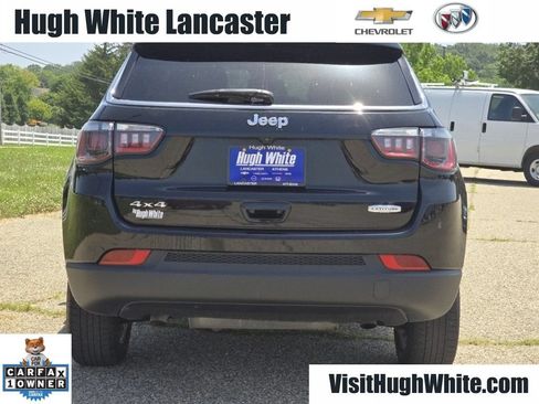 Used 2024 Jeep Compass Latitude AWD/4WD image 13