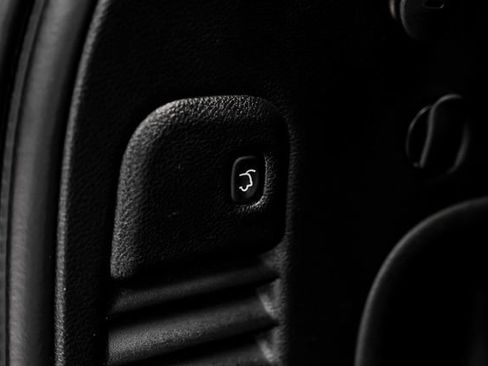 Used 2021 Jeep Grand Cherokee Limited image 55