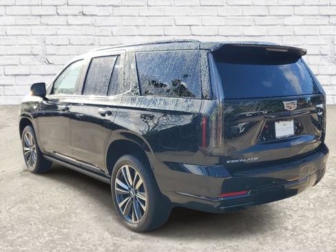 Used 2025 Cadillac Escalade Sport AWD/4WD image 2