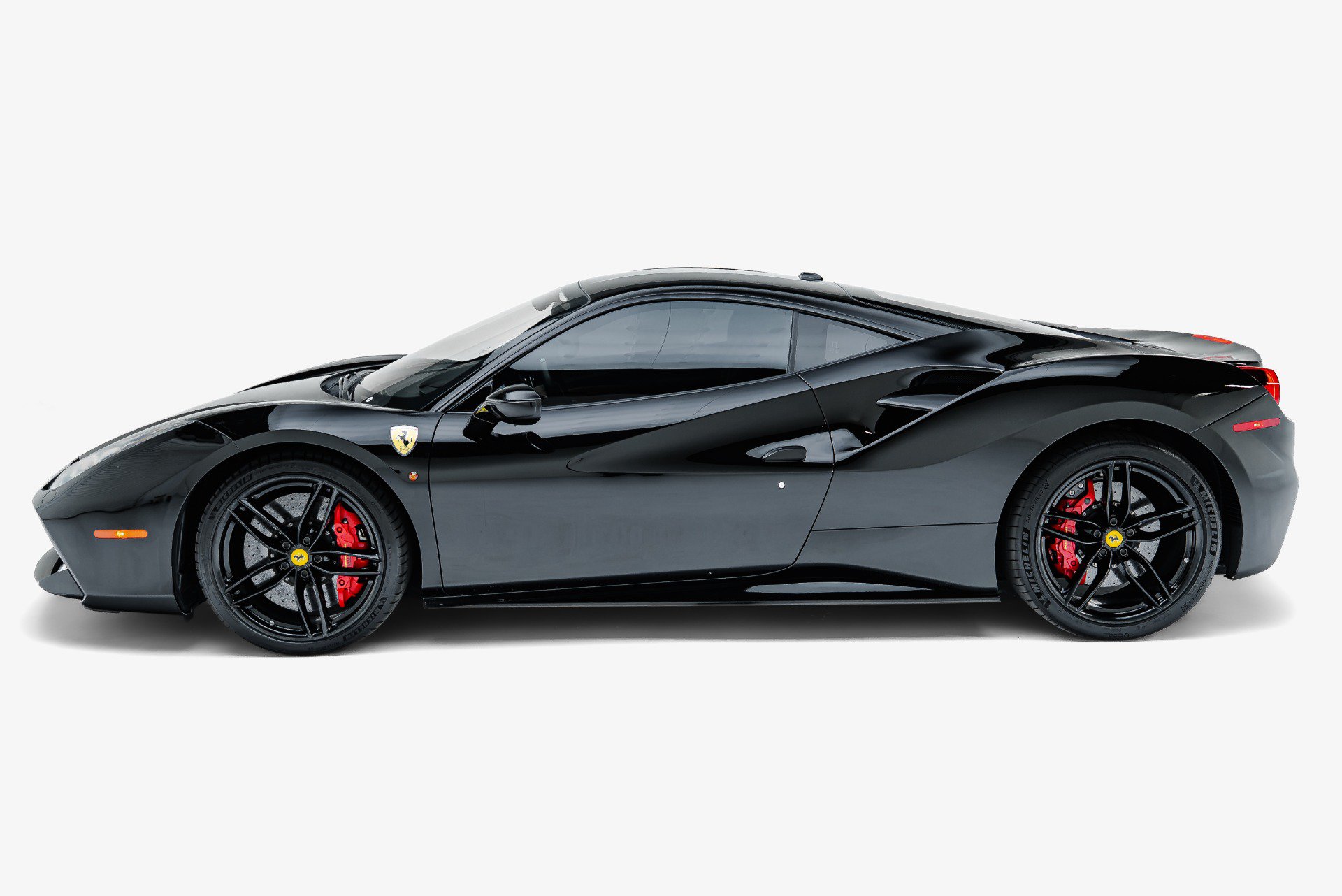Used 2016 Ferrari 488 GTB RWD image 8