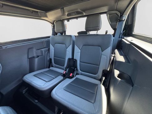 Used 2023 Ford Bronco Black Diamond w/ Sasquatch Package AWD/4WD image 12
