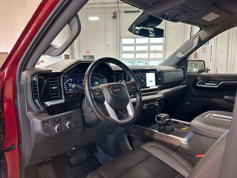 Used 2022 GMC Sierra 1500 SLT AWD/4WD image 15