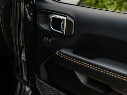 Used 2024 Jeep Gladiator Sport image 74